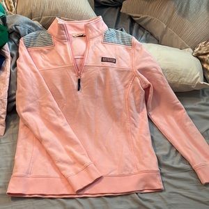 Pink vineyard vines pullover women’s